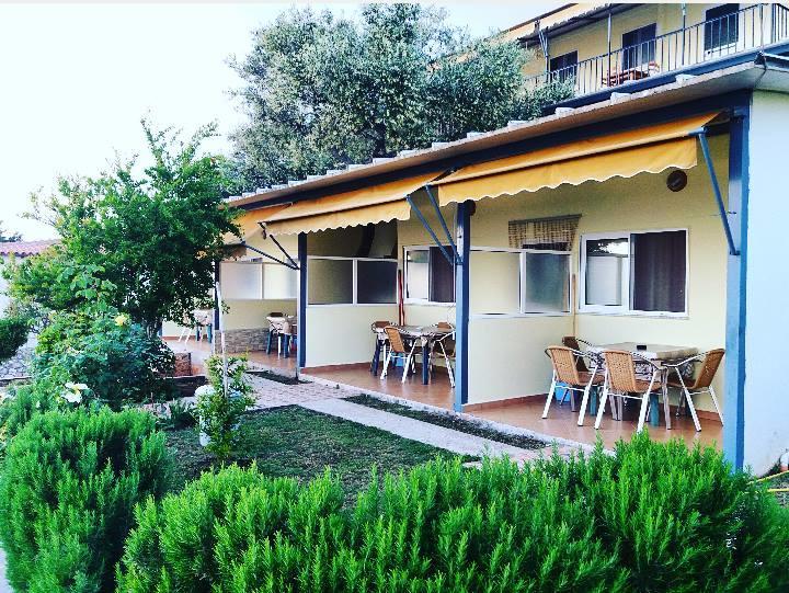 Pano Marko Apartahotel Dhërmi